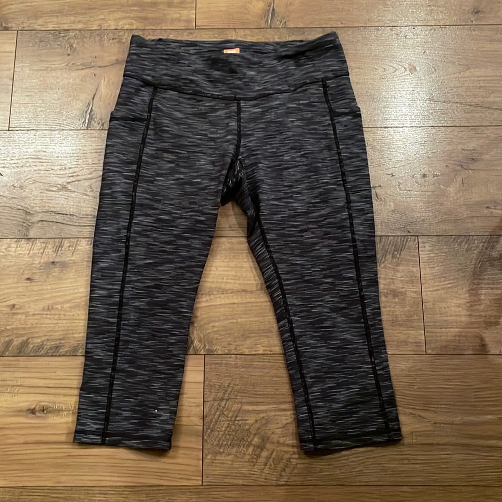 Womens Lucy leggings in great shape
